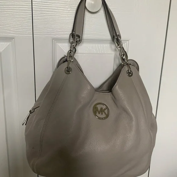 Grey Michael Kors soft leather bag like new condition. - Picture 1 of 7